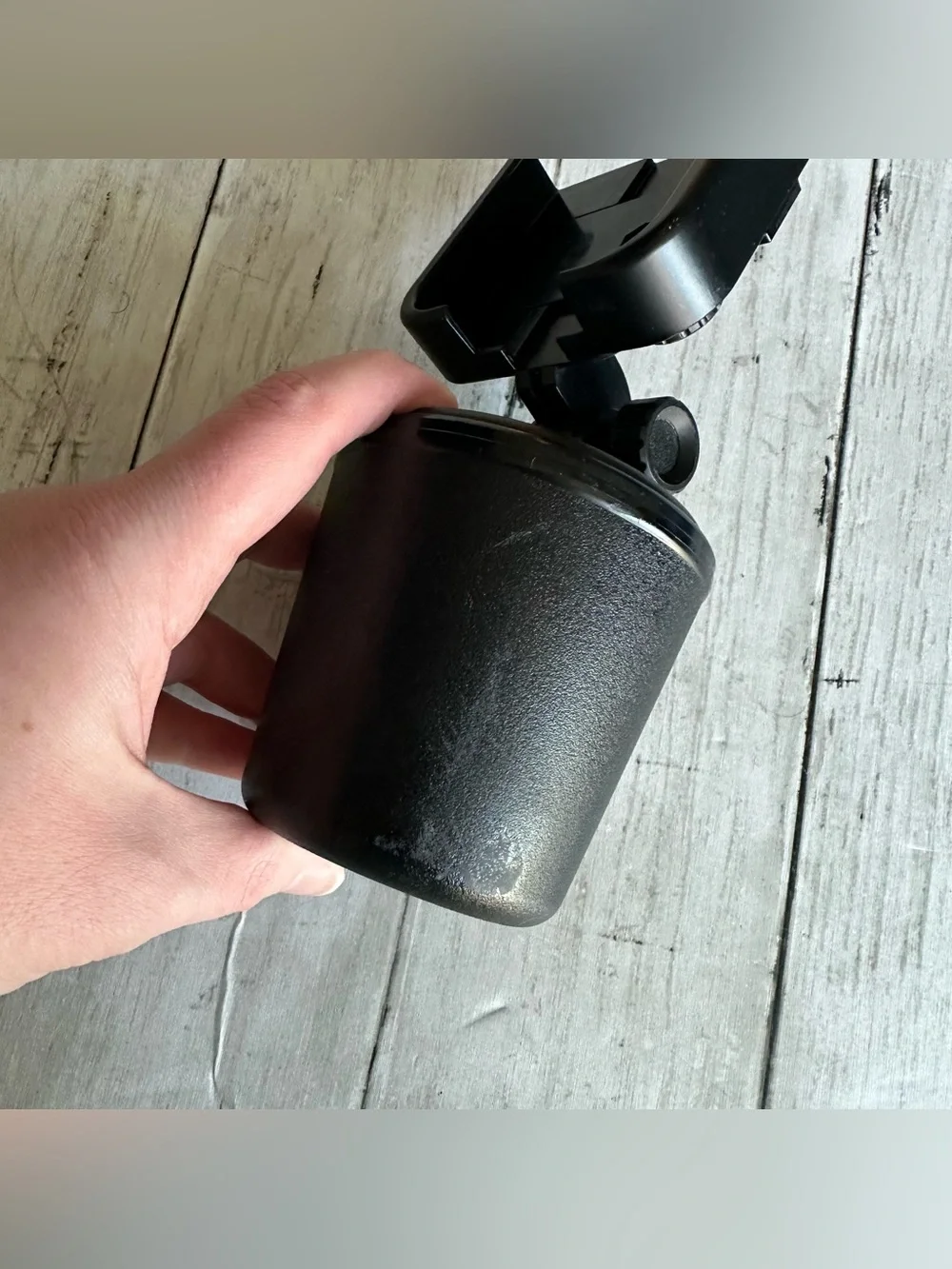PREOWNED WEATHERTECH WEATHER TECH CUPFONE PHONE HOLDER BLACK
